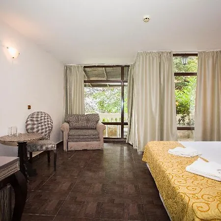 Villas Elenite