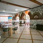 אתר נופש Villas Elenite אלניטה