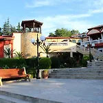 Villas Elenite