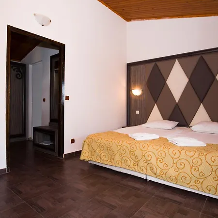 Villas Elenite Θέρετρο